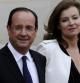 Francois Hollande junto a Valerie Trierweiler a su llegada al palacio del Elíseo