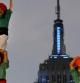 Los Castellers de Vilafranca cumplen un sueño al constuir una figura sobre unh edificio de Nueva York, tras ellos el Empire State building