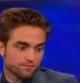 Robert Pattinson evita hablar de su exnovia y se centra en la promoción de su última película