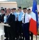Hollande celebró sus cien días desde que fue elegido presidente de Francia en un acto de homenaje en Pierrefeu-du-Var a dos gendarmes muertas a tiros en junio por un delincuente reincidente