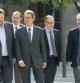 Mas se ha reunido en el Palau de la Generalitat con los representantes de ERC, Joan Puigcercós y Oriol Junqueras, el diputado Joan Laporta, los portavoces de CiU, Ramón Espadaler y Jordi Turull, el portavoz del Govern, y los líderes de ICV-EUiA, Joan Herrera y Jordi Miralles, para constituir el grupo de trabajo que hará el seguimiento de la negociación de la propuesta del pacto fiscal con el Gobierno