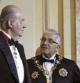 El rey Juan Carlos conversa con el presidente del Consejo General del Poder Judicial (CGPJ), Gonzalo Moliner, a su llegada esta mañana a la sede del Tribunal Supremo para presidir la ceremonia de apertura del Año Judicial.