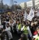 La Asociación de Facultativos Especialistas de Madrid (AFEM) se ha manifestado este mediodía en Madrid en defensa de la sanidad pública
