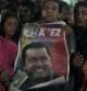 Partidarios de Hugo Chávez rezan por el éxito de su operación