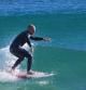 Un surfista en Badalona
