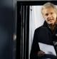 Julian Assange ha lamentado que, a menudo, los grupos mediáticos utilizan su poder con fines políticos