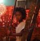 La joven actriz de nueve años, Quvenzhane Wallis, en un fotograma de la película Bestias del sur salvaje