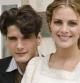Julio (Yon González) y Alicia (Amaia Salamanca), en una imagen promocional de la serie de Antena 3 'Gran Hotel'