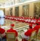 Cardenales reunidos en el Vaticano