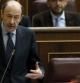 El líder de la oposición, Alfredo Pérez Rubalcaba, durante su intervención en la sesión de Control al Ejecutivo que tiene lugar en el Congreso de los Diputados .