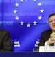 El presidente del Consejo Europeo, Herman VanRompuy, y de la Comisión Europea, José Manuel Durao Barroso, tras su reunión con los sindicatos en la Cumbre Social Tripartita, en Bruselas.