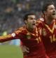 El centrocampista de la selección española, Pedro Rodríguez celebra con su compañero Xabi Alonso su gol ante Francia