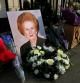 Ramos de flores en la residencia de la 'Dama de hierro' en Londres