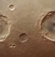Imagen de dos cráteres 'gemelos' que la Mars Express ha fotografiado en Marte