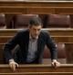 El diputado socialista, Eduardo Madina, en el hemiciclo momentos antes del inicio de la sesión de control al Gobierno que se celebra hoy en el Congreso de los Diputados.