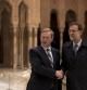 Mariano Rajoy y Enda Kenny se saludan durante su visita a la Alhambra.