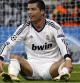 Cristiano Ronaldo, sentando en el césped