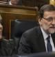 El presidente Mariano Rajoy y la vicepresidenta, Soraya Sáenz de Santamaría, en sus respectivos escaños del Congreso antes de la sesión de control de este miércoles