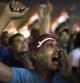 Un manifestante corea gritos contra Mursi en la plaza Tahrir de El Cairo