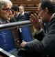 El presidente del Gobierno, Mariano Rajoy, conversa con el portavoz adjunto de CiU en el Congreso, Josep Sánchez Llibre.