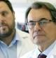 El presidente de la Generalitat, Artur Mas, y el alcalde de Sant Vicenç dels Horts y dirigente de ERC, Oriol Junqueras, durante la visita que han realizado a las instalaciones de la empresa de dispositivos coronarios iVascular