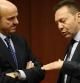 Guindos habla con el ministro de finanzas griego, Ioannis Stournaras