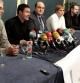 El presidente del PNV, Andoni Ortuzar, y el de Sortu, Hasier Arraiz (i), y la máxima responsable de LAB, Ainhoa Etxaide, al finalizar la rueda de prensa ofrecida hoy en Bilbao