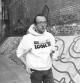 Keith Haring, junto a su muro en el raval