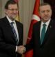 El presidente del Gobierno, Mariano Rajoy, y el primer ministro turco, Tayyip Erdogan, momentos antes de la reunión que ambos mantuvieron en Ankara