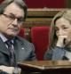 El president de la Generalitat, Artur Mas, y la vicepresidenta del Gobierno, Joana Ortega, conversan durante el Pleno del Parlament
