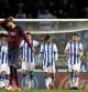 Los jugadores de la Real Sociedad celebran el gol marcado por su compañero David Zurutuza
