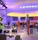 Unos trabajadores ultiman los detalles en el recinto ferial de Gran Vía donde el este lunes se inaugura el Mobile World Congress, el mayor evento mundial de tecnología móvil