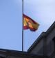 La bandera española a media asta en el Congreso por la muerte de Adolfo Suárez