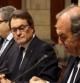 El president de la Generalitat, Artur Mas, entre los secretarios generales de UGT-Catalunya y CCOO-Catalunya, Josep Maria Álvarez y Joan Carles Gallego; el conseller de la Presidència, Francesc Homs, y el presidente de Foment del Treball, Joaquim Gay de Montellà.