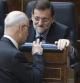El líder de CiU en el Congreso, Josep Antoni Duran i Lleida, y el presidente del Gobierno, Mariano Rajoy, conversan en el Congreso de los Diputados