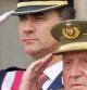 Juan Carlos I y el príncipe Felipe durante la celebración de la Pascua militar el pasado 6 de enero