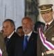 Don Juan Carlos y Don Felipe acuden a San Loreno de El Escorial vestidos con el uniforme del Ejército de Tierra para presidir una ceremonia de condecoraciones.