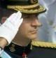 El rey Felipe VI pasa revista a las tropas a las puertas del Congreso