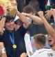 Joachim Löw celebra el título de campeón del mundo