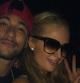 Paris Hilton y Neymar, mano a mano haciéndose un selfie para la cuenta de Instagram del jugador