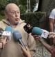 El expresidente catalán Jordi Pujol ha vuelto esta tarde a aparecer ante los numerosos periodistas concentrados frente a su residencia de vacaciones en la localidad gerundense de Queralbs