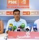 El secretario general del PSOE, Pedro Sánchez, durante una rueda de prensa en Ibiza, acompañado de Francina Armengol, máxima responsable del PSIB-PSOE, y de Vicent Torres, líder de los socialistas ibicencos