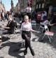 Teatro de calle en la Royal Mile durante el Fringe, el mayor festival de artes escénicas del mundo, con cerca de 3.000 representaciones