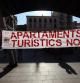 Vecinos de la Barceloneta manifestándose contra los pisos turísticos