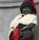 El Manneken Pis de Bruselas vestido de timbaler del Bruc por la Diada