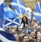 Asistentes a un acto a favor del sí en el referéndum de Esocia