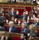 Los diputados del PP han alzado las manos durante la votación en que se ha designado 7 miembros de la Comisión de Control de la consulta del 9-N
