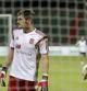 Los porteros de la selección española Iker Casillas (i) y David de Gea durante el entrenamiento realizado esta tarde en el estadio Josy Barthel, en Luxemburgo, para preparar el partido de la fase de clasificación a la Eurocopa 2016 que disputarán mañana contra la selección de Luxemburgo en el mismo escenario