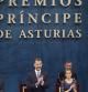 Los reyes Felipe VI y Letizia; el presidente del Principado de Asturias, Javier Fernández (i) y el presidente de la Fundación Principe de Asturias, Matías Rodríguez Inciarte (d) durante la ceremonia de entrega de estos galardones.