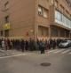 Largas colas a las 12.00h en el IES Pau Vila de Sabadell (9N)